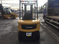 CAT DP25N - 2.5tonne Diesel Fork Lift Truck